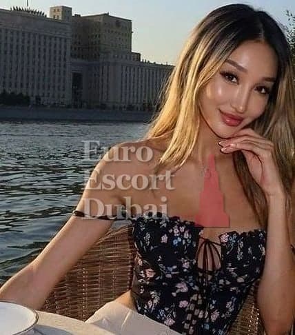 Ayzere, 26, escort in Dubai — blonde hair, Kazakh (photo 1 of 13)