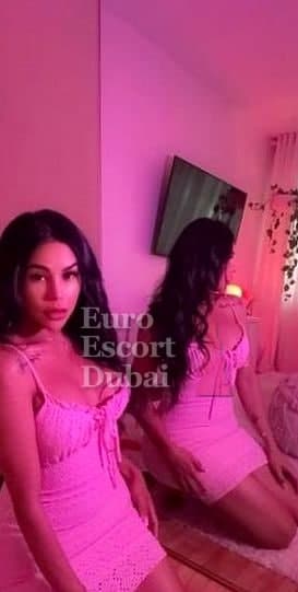 Sofia, 26, escort in Dubai — 167 cm, black hair (photo 6 of 13)