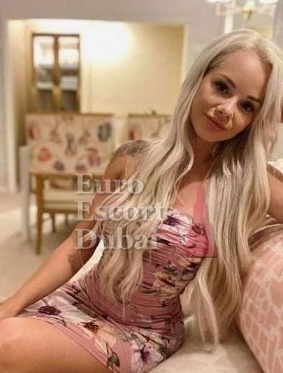 Solene, 27, escort in Dubai — 170 cm, blonde hair (photo 6 of 9)