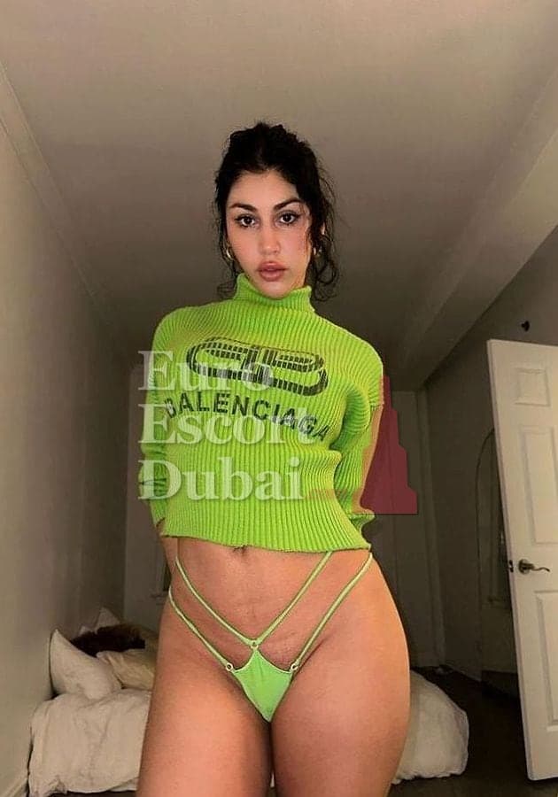 Jumana, 28, escort in Dubai — blonde hair, 165 cm (photo 1 of 5)