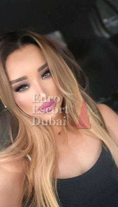 Norah, 25, escort in Sharjah — blonde hair, 170 cm (photo 3 of 4)