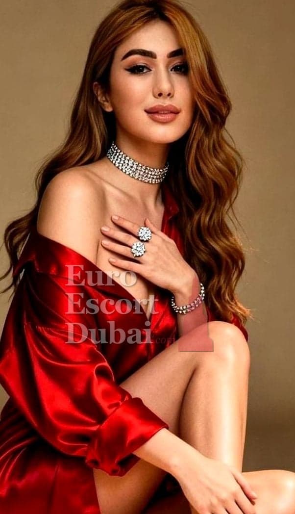 Zilola, 29, escort in Dubai — 170 cm, brown hair (photo 6 of 13)