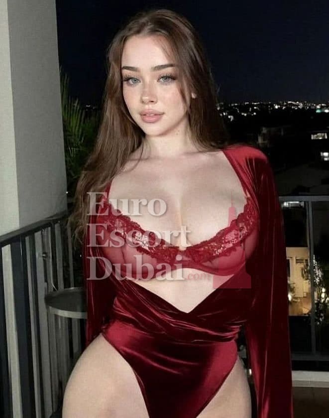 Maxine, 31, escort in Dubai — brown hair, 168 cm (photo 5 of 8)