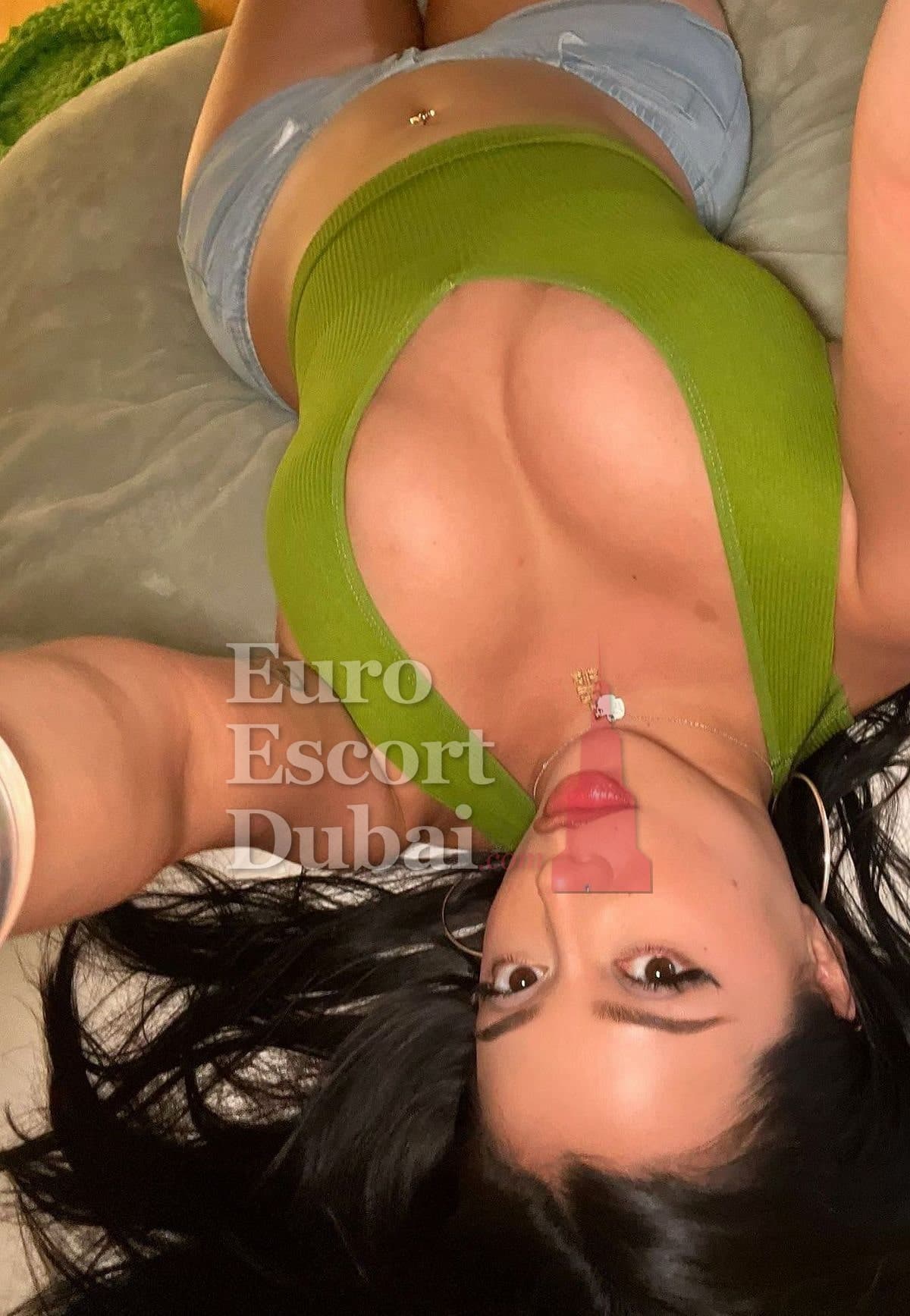 Reem, 26, escort in Dubai — 169 cm, black hair (photo 4 of 7)