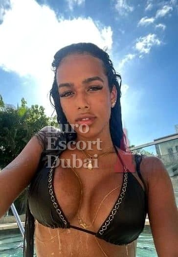 Rebeca, 22, escort in Dubai — 170 cm, black hair (photo 6 of 13)