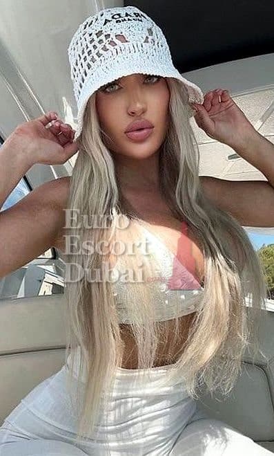 Andini, 28, escort in Dubai — Thai, 170 cm (photo 5 of 9)