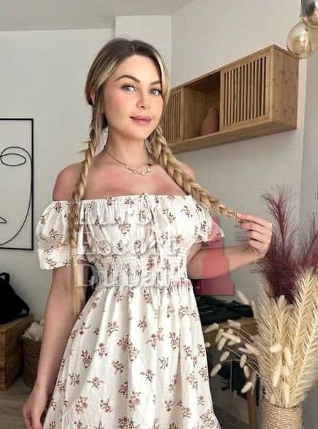 Wiebke, 25, escort in Abu Dhabi — 160 cm, brown hair (photo 2 of 6)