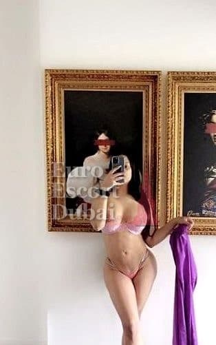Lucila, 27, escort in Dubai — 167 cm, black hair (photo 6 of 13)
