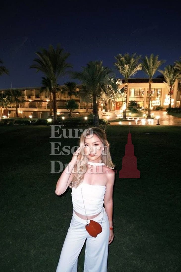 Anel, 19, escort in Dubai — Kazakh, 160 cm (photo 2 of 13)