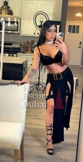 Sara, 22, escort in Dubai — 158 cm, black hair (photo 9 of 13)