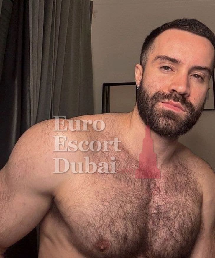 Mario, 29, escort in Dubai — black hair, 185 cm (photo 11 of 13)