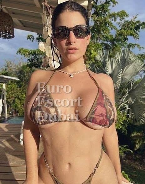 Marina, 28, escort in Dubai — 155 cm, red hair (photo 3 of 5)