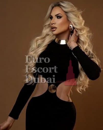 Itzel, 31, escort in Dubai — blonde hair, Brazilian (photo 4 of 12)