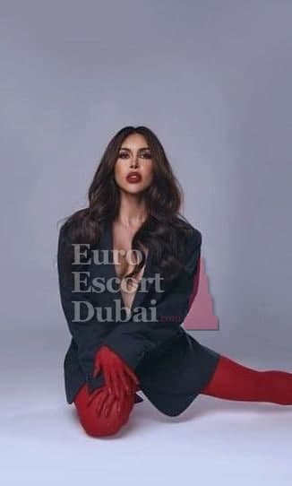 Fabiana, 28, escort in Dubai — 155 cm, black hair (photo 9 of 13)