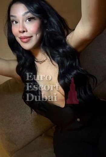 Daiane, 25, escort in Dubai — 167 cm, black hair (photo 3 of 10)