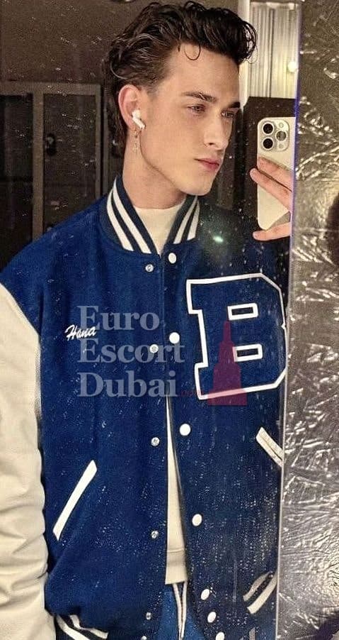 Leo, 23, escort in Dubai — brown hair, 180 cm (photo 9 of 13)