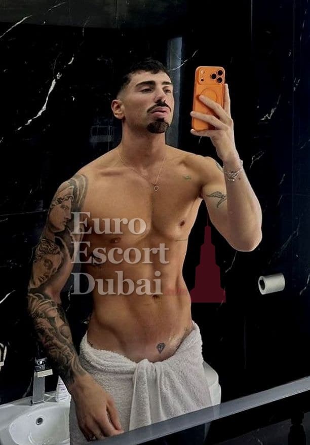 Ben, 25, escort in Dubai — black hair, 180 cm (photo 1 of 9)