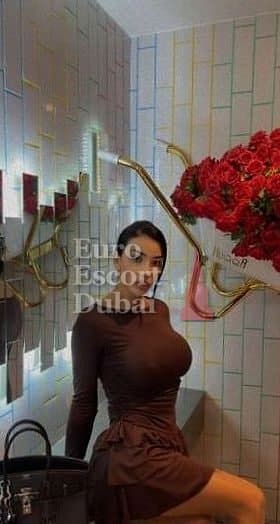 Agustina, 25, escort in Sharjah — black hair, Colombian (photo 7 of 13)