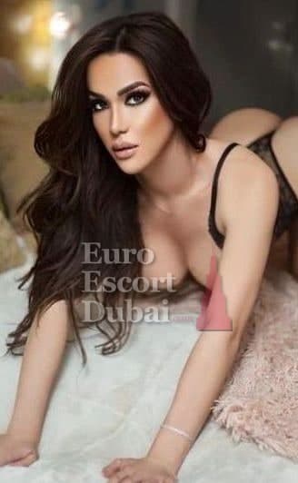 Lina, 26, escort in Dubai — 178 cm, blonde hair (photo 6 of 8)