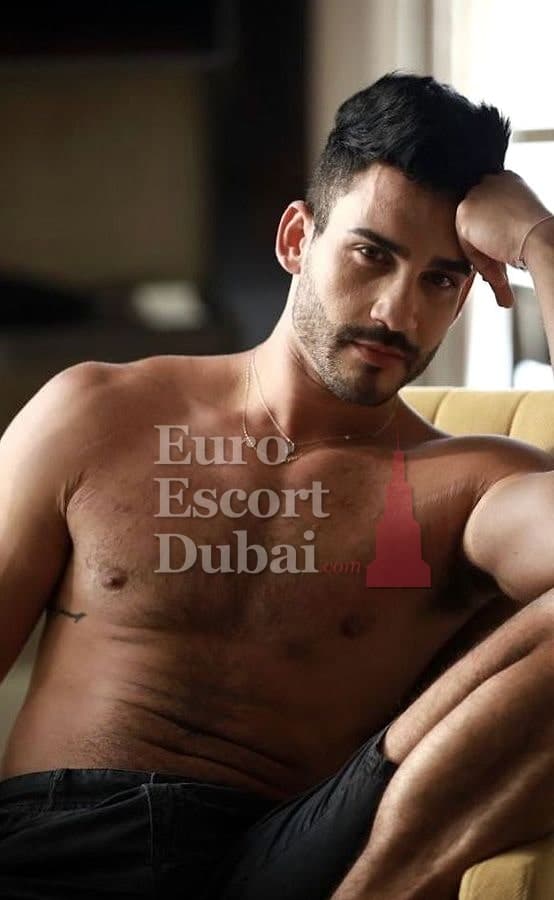 Yazan, 29, escort in Dubai — black hair, 180 cm (photo 9 of 13)