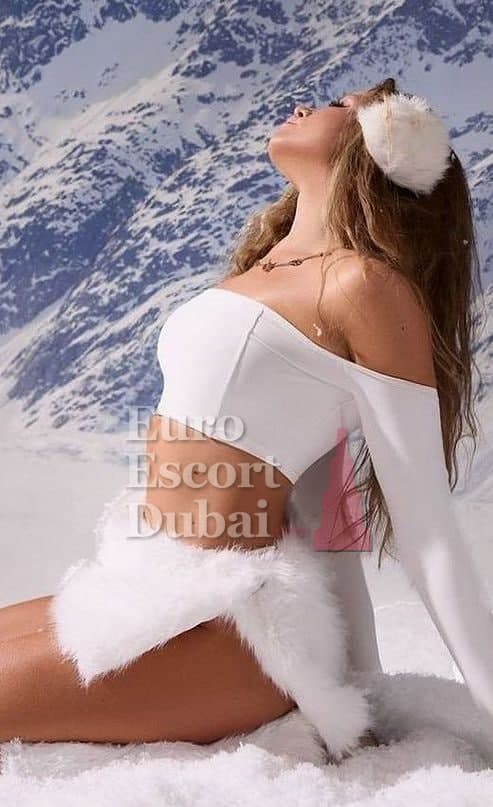 Ava, 20, escort in Dubai — 175 cm, brown hair (photo 3 of 8)