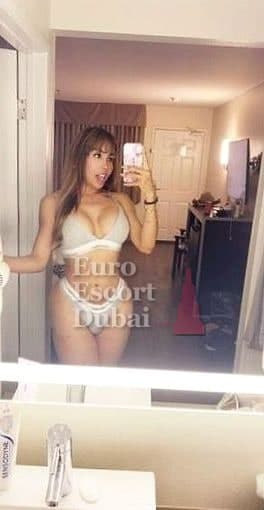 Jaqueline, 27, escort in Abu Dhabi — Brazilian, 167 cm (photo 2 of 13)