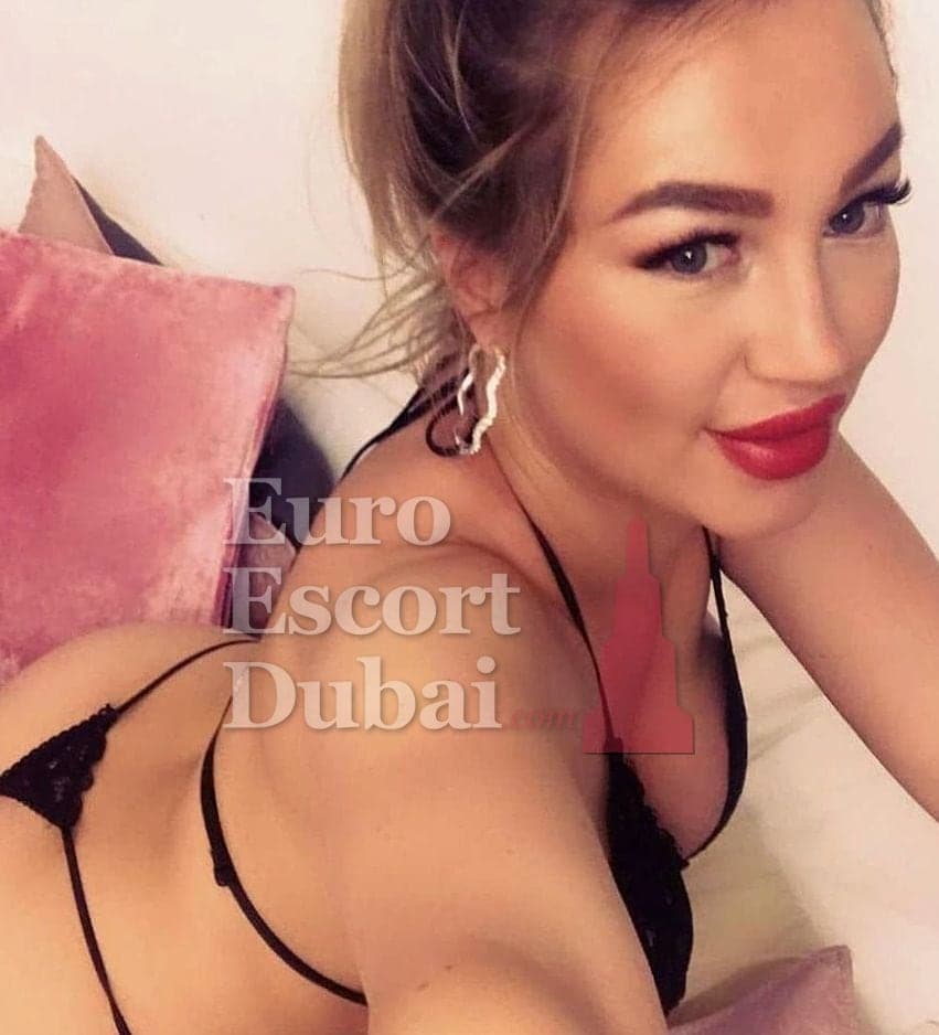 Precious, 36, escort in Dubai — blonde hair, Thai (photo 4 of 5)