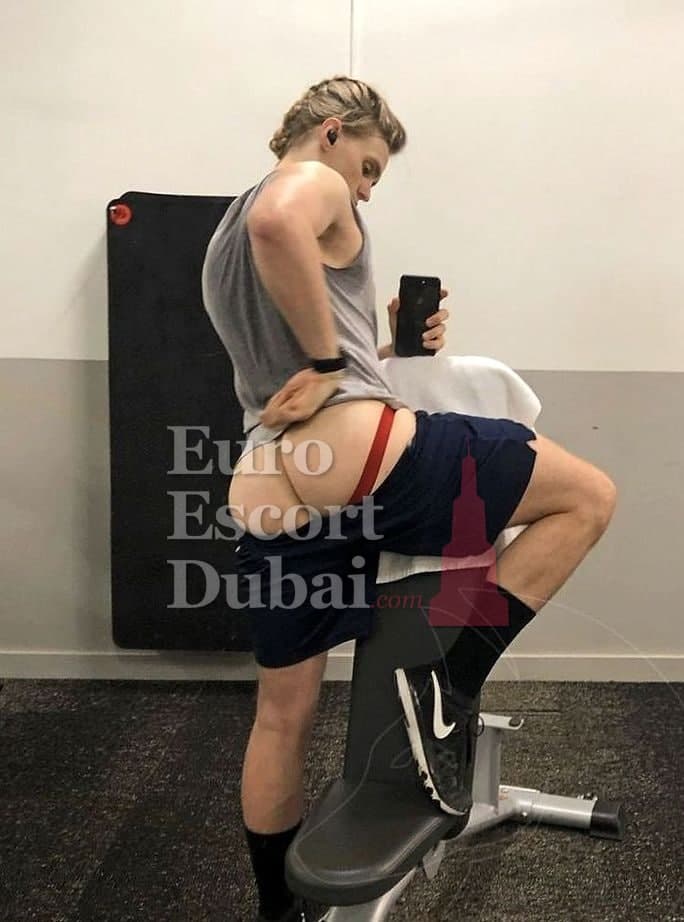 Sean, 36, escort in Dubai — brown hair, 183 cm (photo 5 of 13)