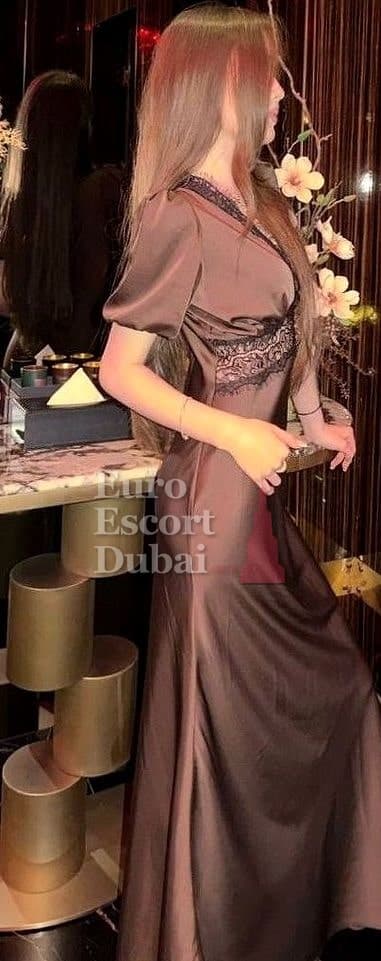 Munisa, 18, escort in Dubai — brown hair, Kazakh (photo 13 of 13)