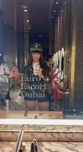 Jaqueline, 27, escort in Abu Dhabi — Brazilian, 167 cm (photo 8 of 13)