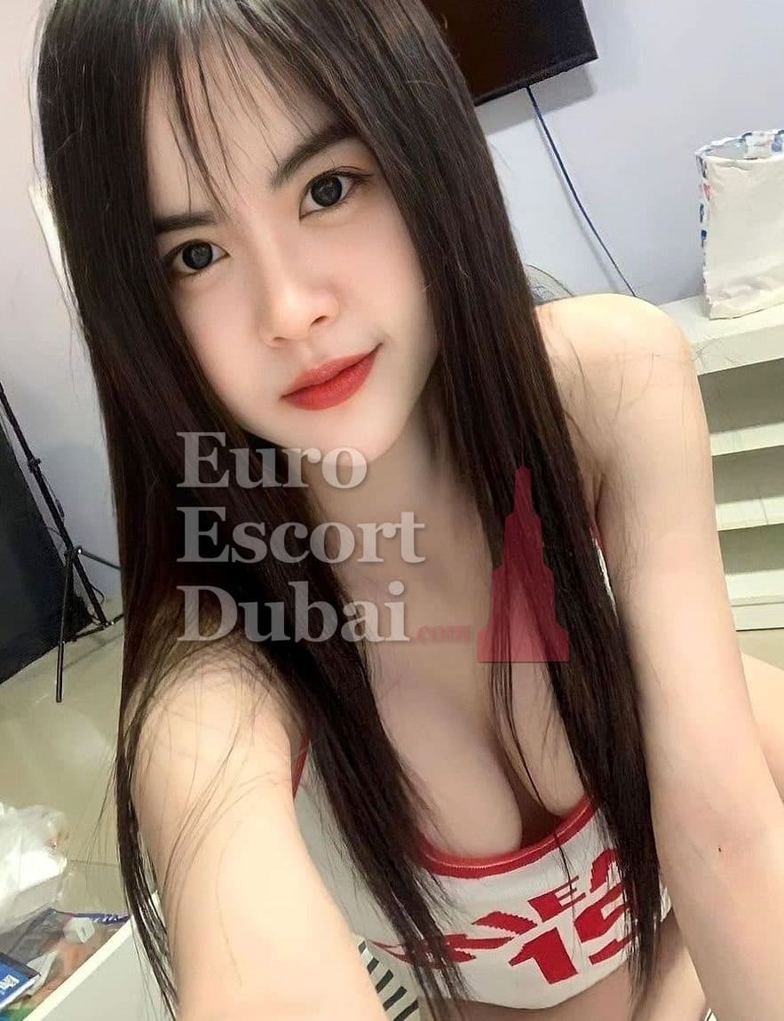 Bea, 22, escort in Fujairah — Indonesian, 179 cm (photo 5 of 10)