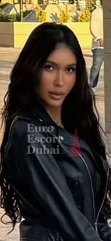 Shiori, 28, escort in Dubai — 164 cm, brown hair (photo 9 of 13)