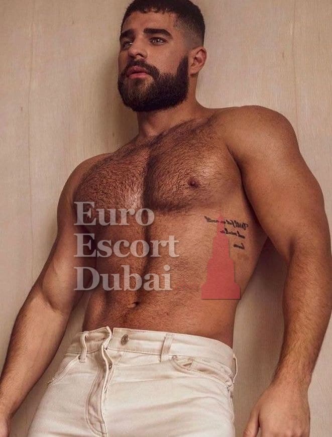 Marwan, 27, escort in Dubai — black hair, 173 cm (photo 5 of 13)