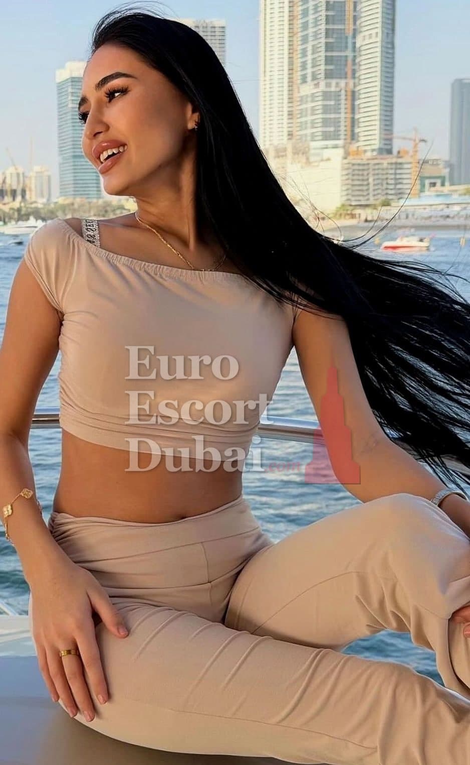 Shahnoza, 24, escort in Dubai — black hair, Uzbek (photo 13 of 13)