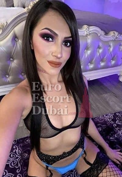 Tilda, 29, escort in Dubai — British, 170 cm (photo 5 of 5)