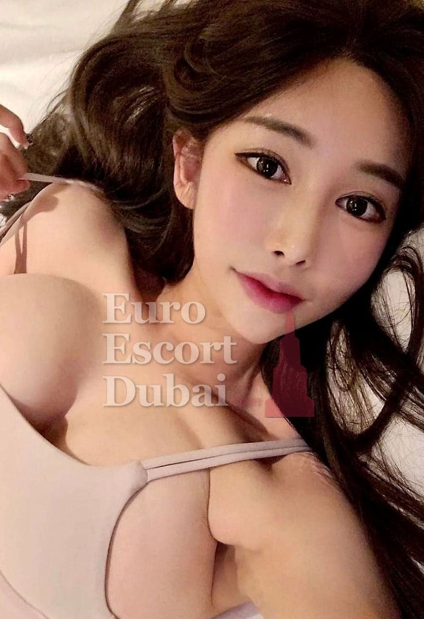 Sayaka, 26, escort in Dubai — 165 cm, black hair (photo 3 of 5)