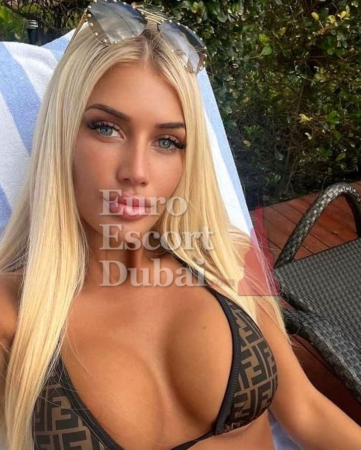 Kylie Blue, 30, escort in Dubai — 175 cm, blonde hair (photo 2 of 4)