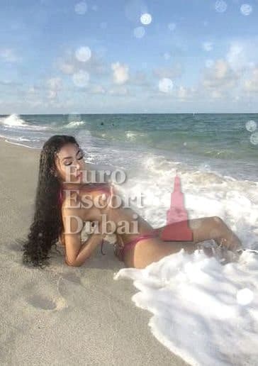 Rafaella, 21, escort in Dubai — Colombian, 164 cm (photo 8 of 13)