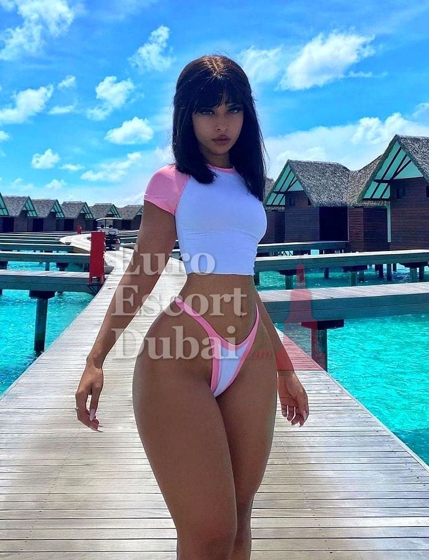 Khadija, 25, escort in Dubai — black hair, Emirati (photo 10 of 10)