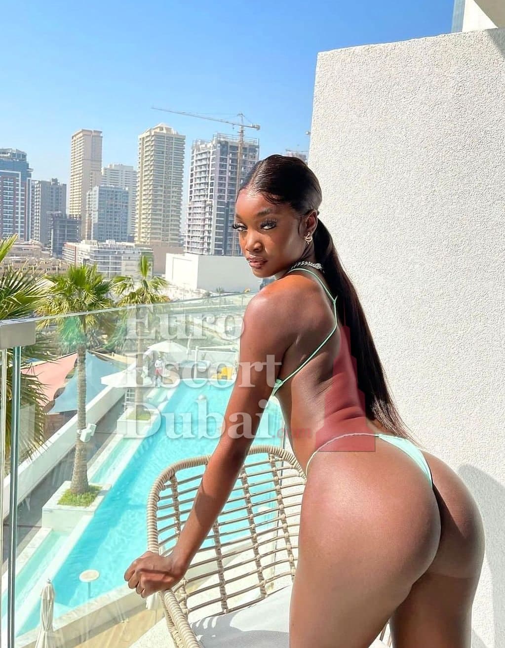 Tiwa, 27, escort in Dubai — black hair, 168 cm (photo 7 of 7)