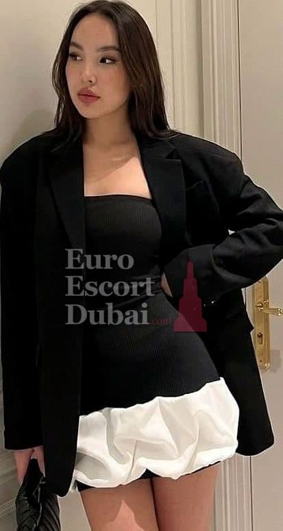 Aida, 25, escort in Dubai — 168 cm, brown hair (photo 6 of 13)