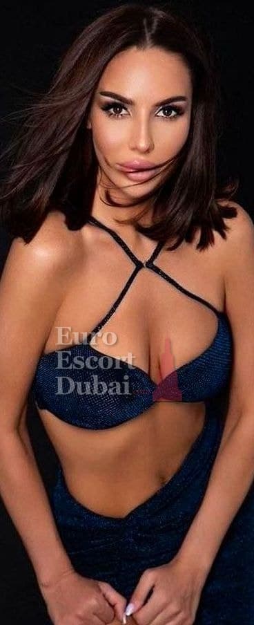 Elvira, 29, escort in Dubai — Uzbek, 172 cm (photo 8 of 13)