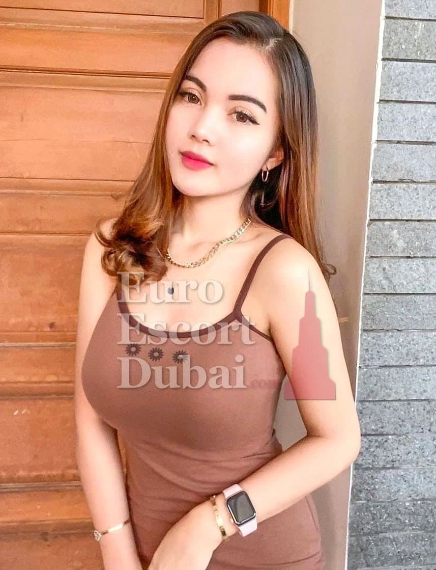 Rochelle, 23, escort in Dubai — Indonesian, 165 cm (photo 2 of 8)
