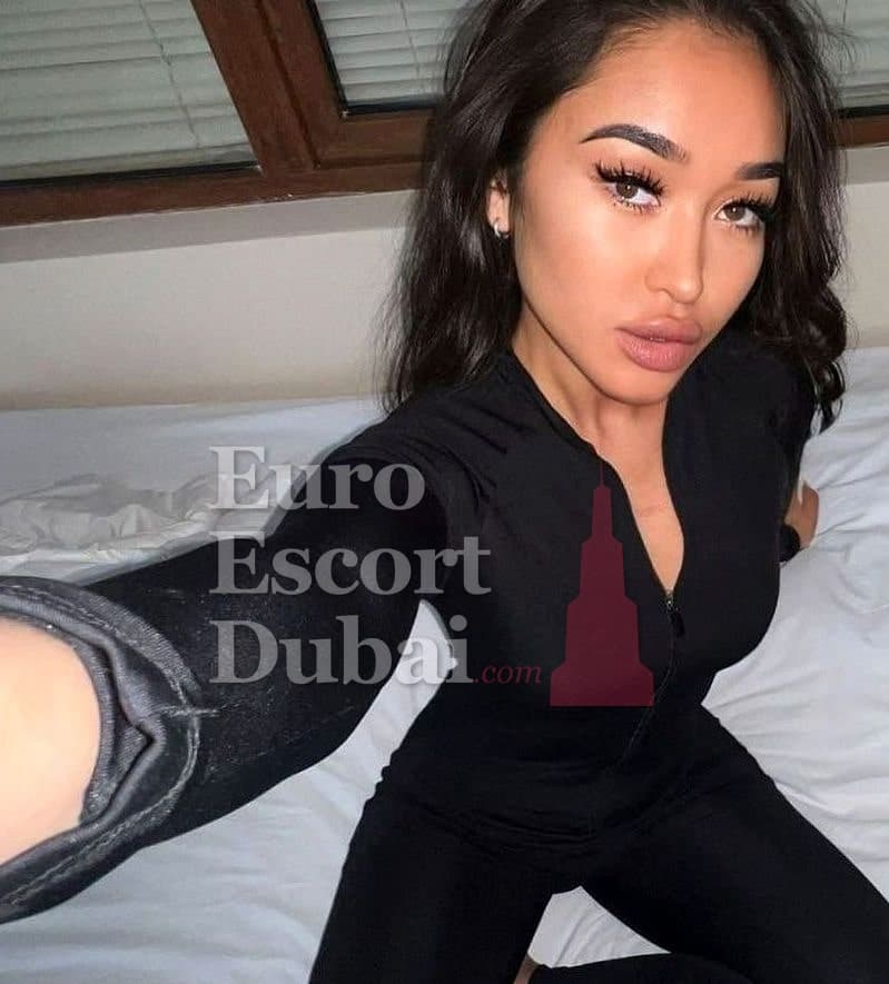 Madina, 24, escort in Dubai — 160 cm, black hair (photo 6 of 13)