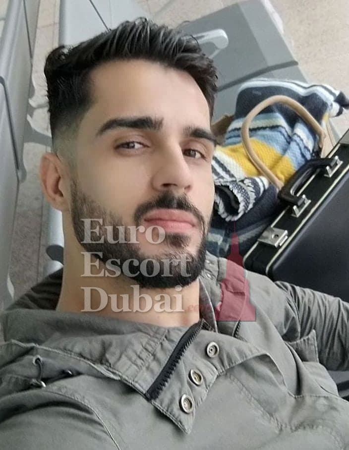 Ibrahim, 32, escort in Dubai — black hair, 180 cm (photo 9 of 13)