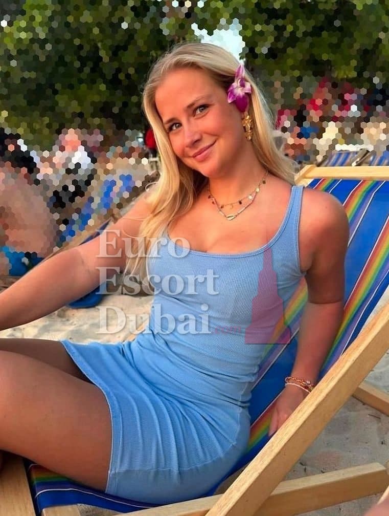 Pinar, 21, escort in Dubai — Turkish, 169 cm (photo 5 of 6)