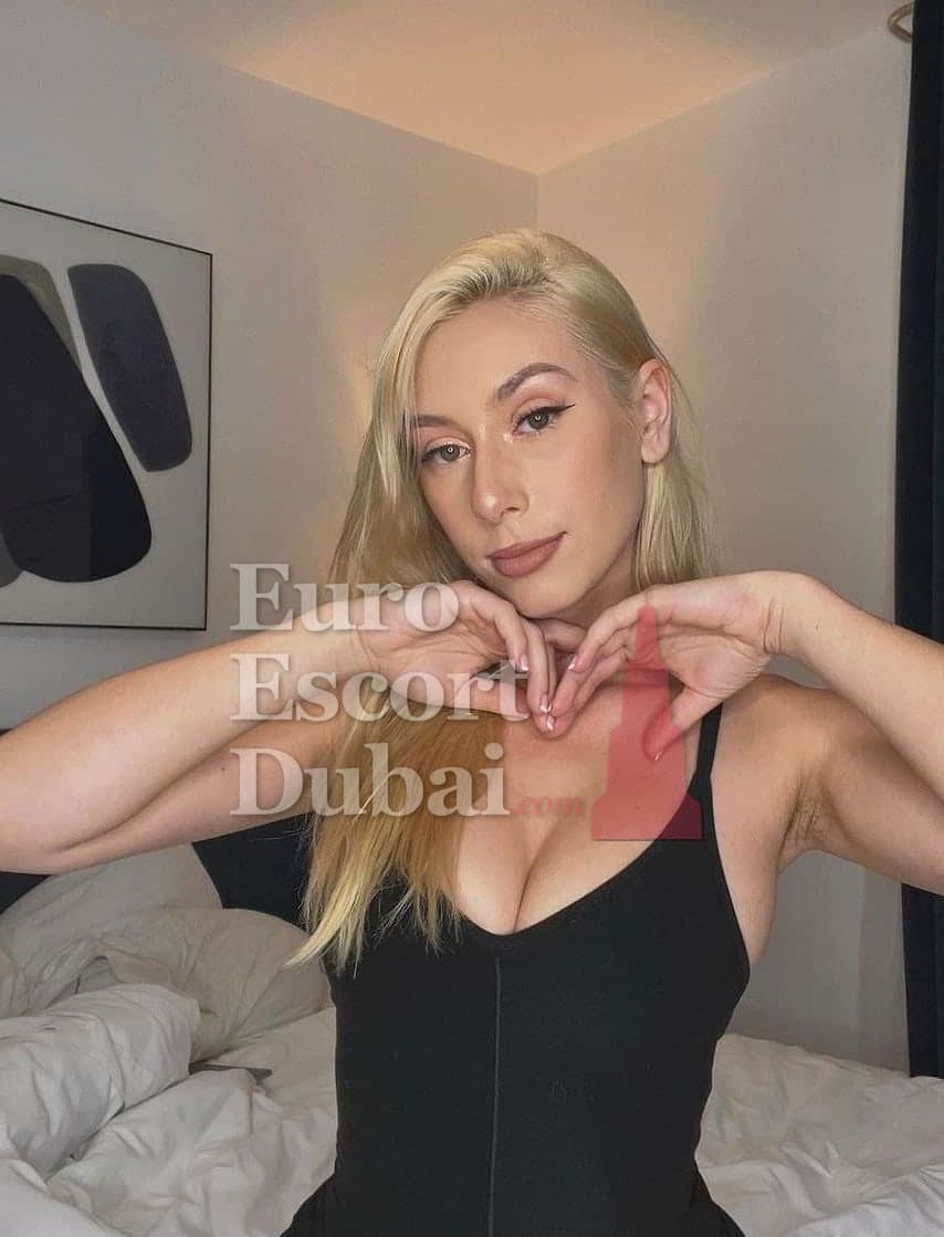 Ingeborg, 27, escort in Dubai — 167 cm, blonde hair (photo 6 of 9)
