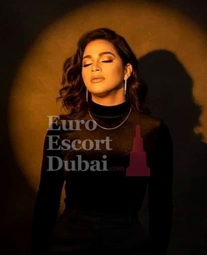 Valeska, 24, escort in Dubai — 170 cm, brown hair (photo 6 of 13)