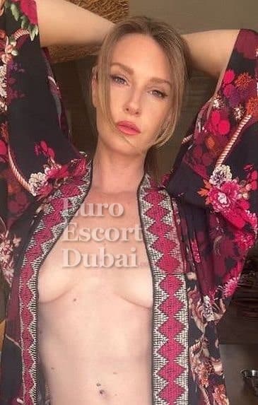 Sally, 29, escort in Dubai — blonde hair, 170 cm (photo 3 of 4)
