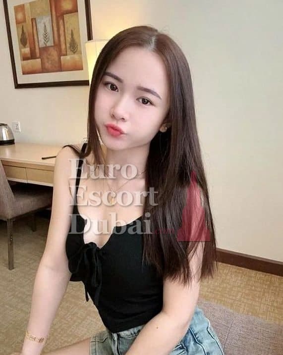Nga, 26, escort in Abu Dhabi — 161 cm, black hair (photo 6 of 10)